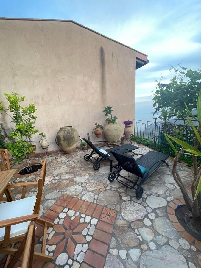 The Secret Garden Villa Forza dʼAgro Eksteriør bilde